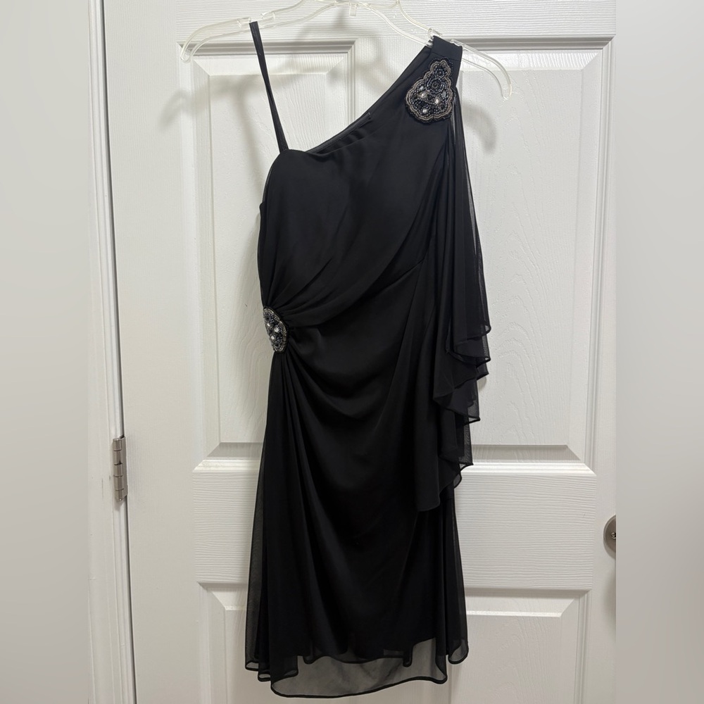 Black One-Shoulder Dress Hailey Logan by Adrianna Papell